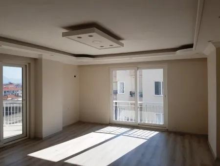 Clean And Convenient Apartment For Sale In Oriya