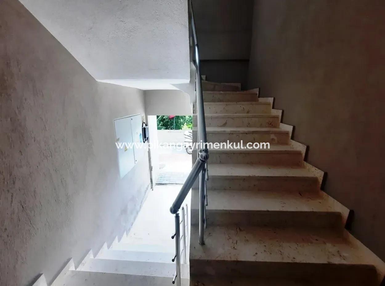 Ortaca Cumhuriyet Mah.de Kiralık Sıfır 3+1 Daire