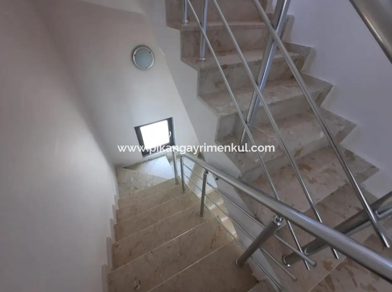 Muğla Ortaca Dalyanda Yüzme Havuzlu 3 Tripleks Villa Komple Satılık