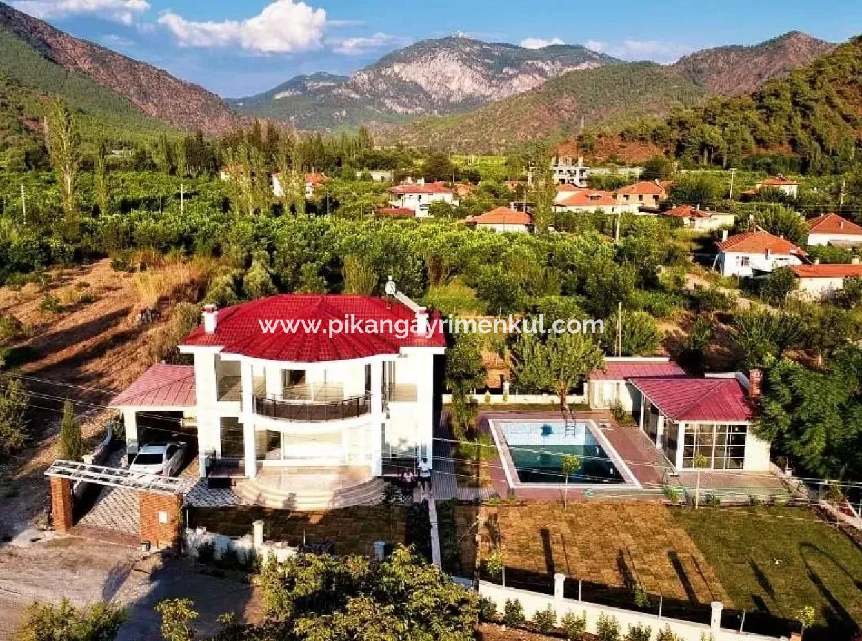 Ortacada Satılık Lüks Villa