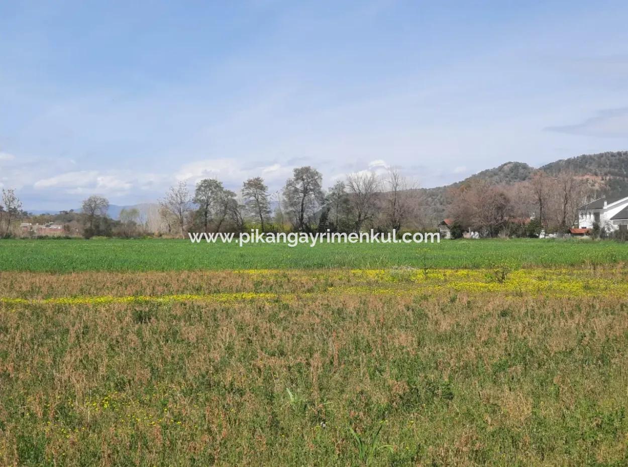 Mugla Okçularda 2 800 M2, Köy Yerleşik Alanındaki Arazi Satılık
