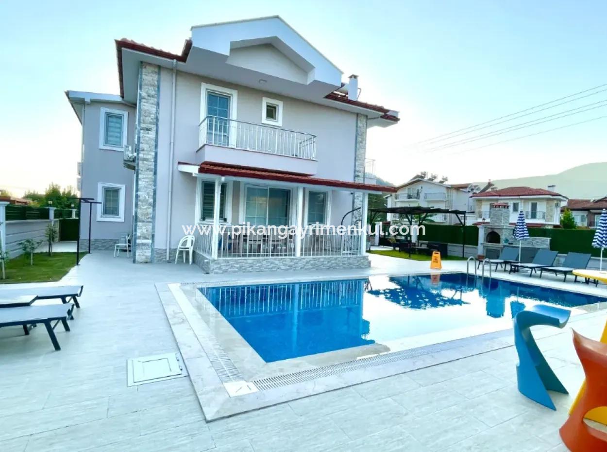 Muğla Ortaca Dalyan Da Havuzlu 4+1  Günlük Kiralık Villa
