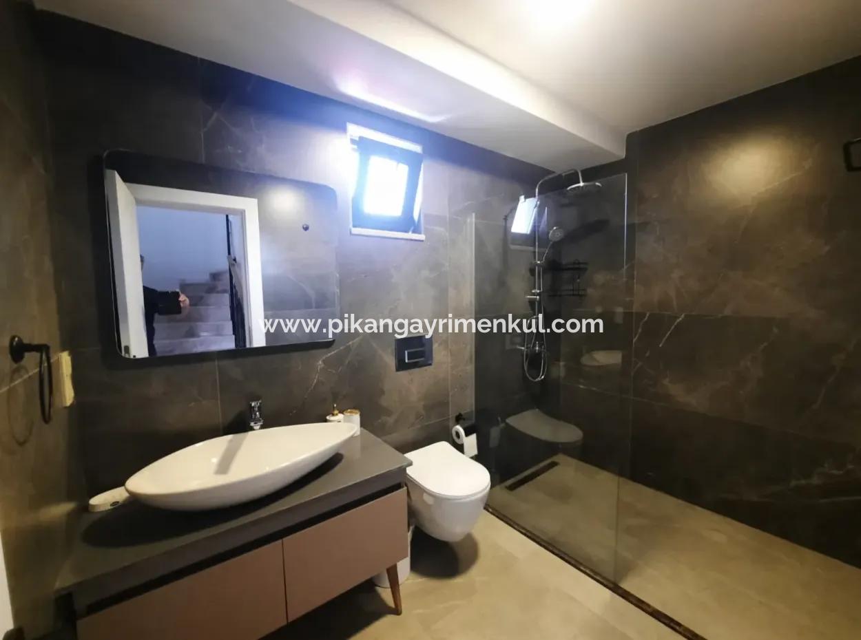 Muğla Dalyan Da Satılık Yüzme Havuzlu Sıfır, Eşyalı 5+1 Lüks Villa