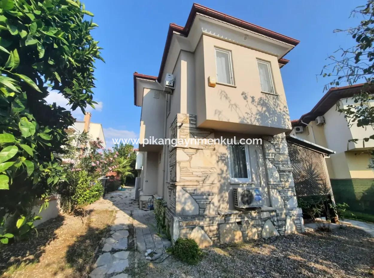 Muğla Dalyan Da Satılık  2+1 Yüzme Havuzlu Villa