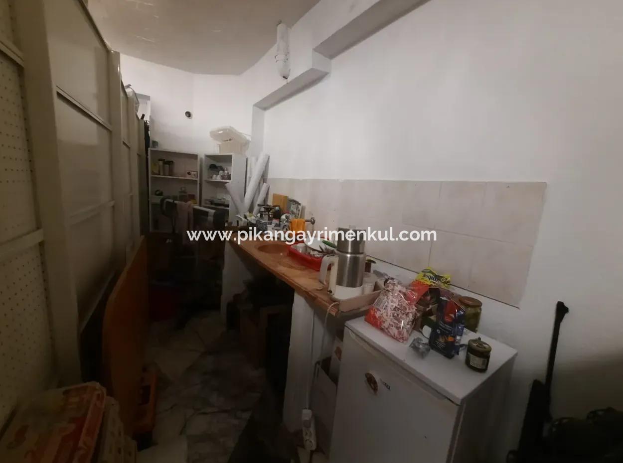 Muğla Ortaca Dalyan Merkezde Devren Kiralık 200 M2 Petshop Dükkânı