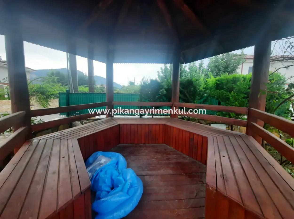 Dalyanda Müstakil 500 M2 Arsada 150 M2 4+1 Eşyalı Dubleks Yıllık Kiralık