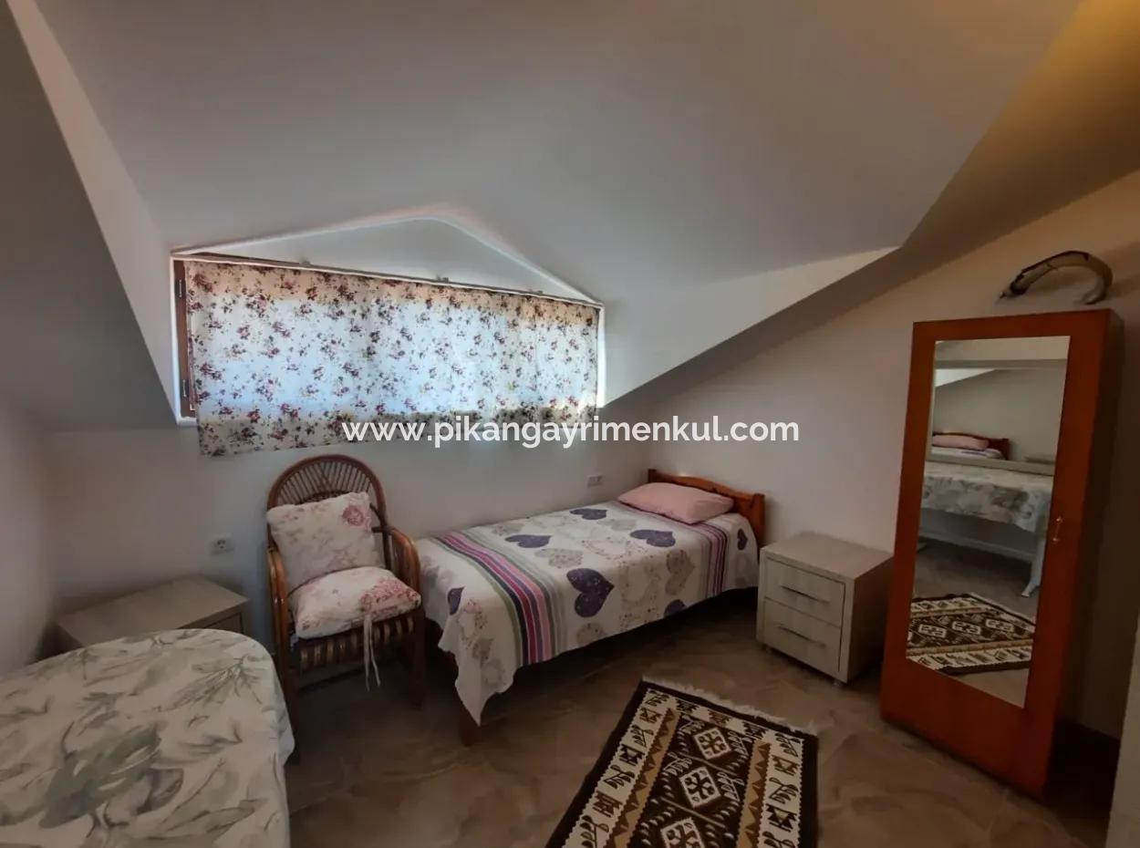 Muğla Dalyanda Yüzme Havuzlu Eşyalı Çatı Katı 2+1 Daire Kiralık