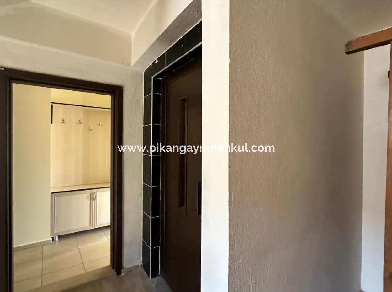 Ortaca Merkezde 100 M2, 2+1 Daire Satılık