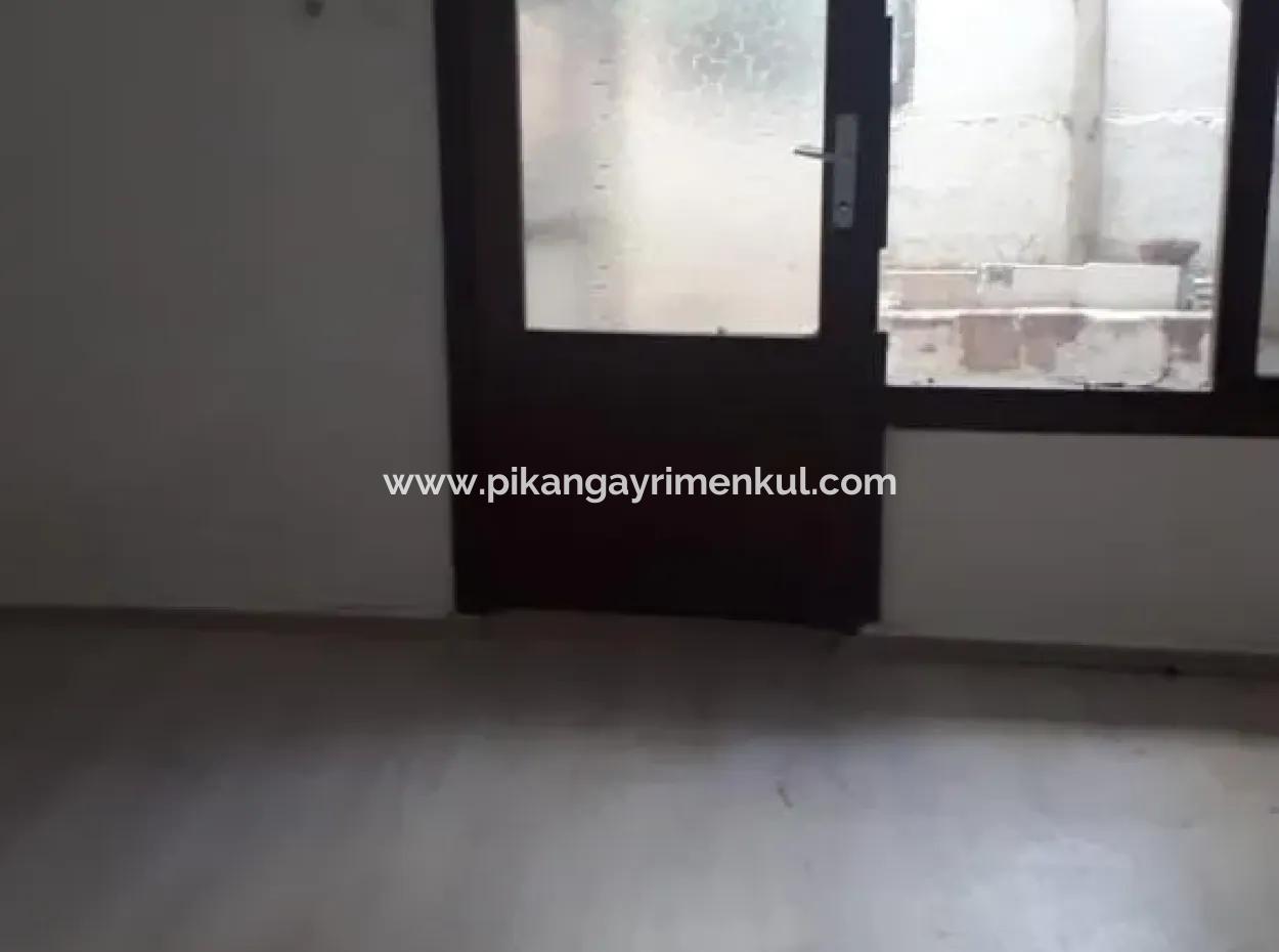 Muğla Ula Akyakada İşlek Caddede Düz Giriş Dükkan Acil Satılık