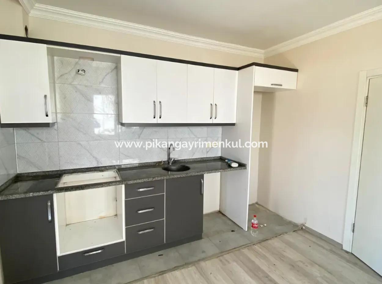 Muğla Ortacada Satılık 1+1 Geniş Balkonlu Giriş Kat Daire.