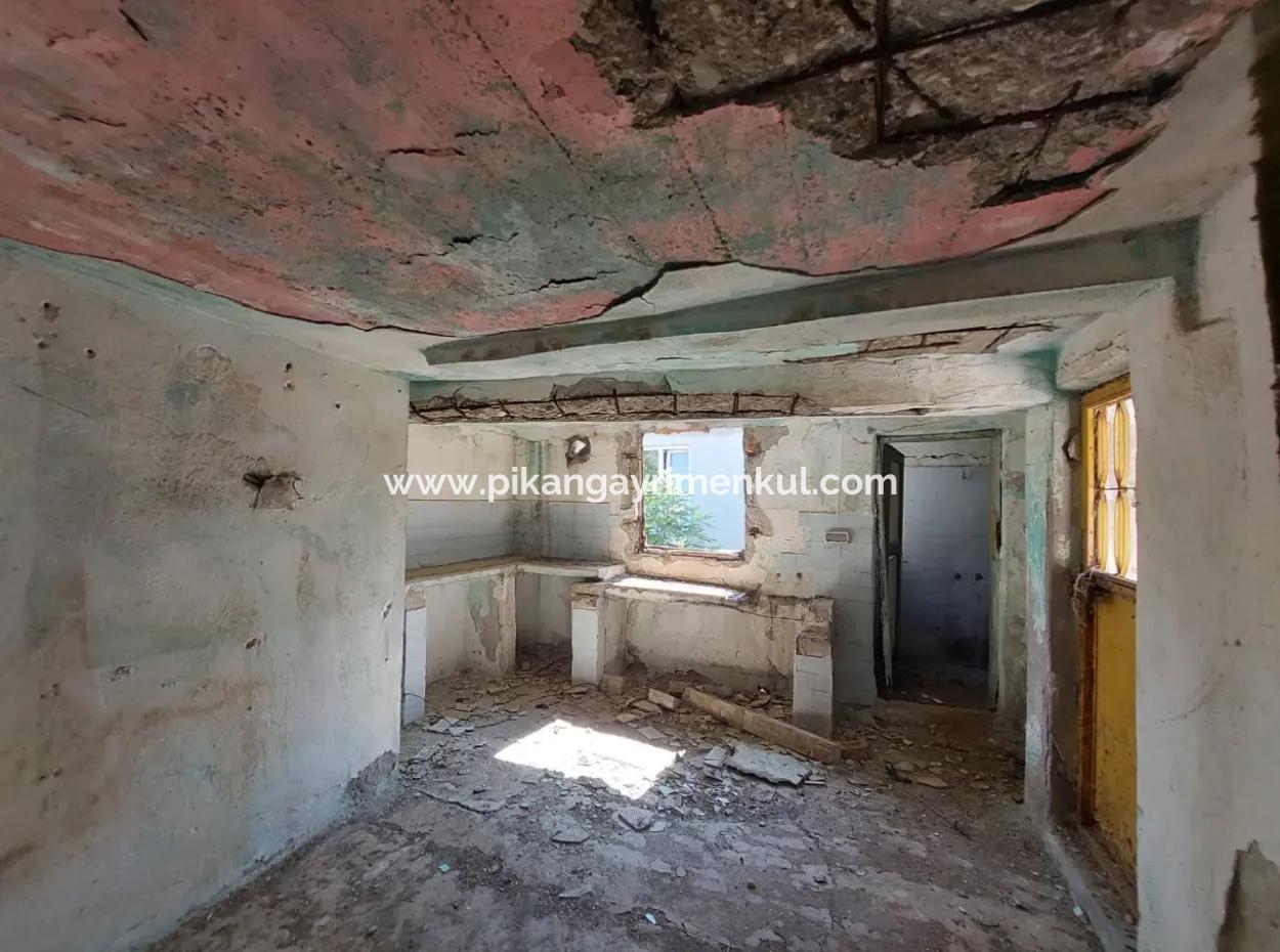 Muğla Ortaca Ekşiliyurtta Müstakil 950 M2 Arazide Köy Evi Ve Ahır Satılık