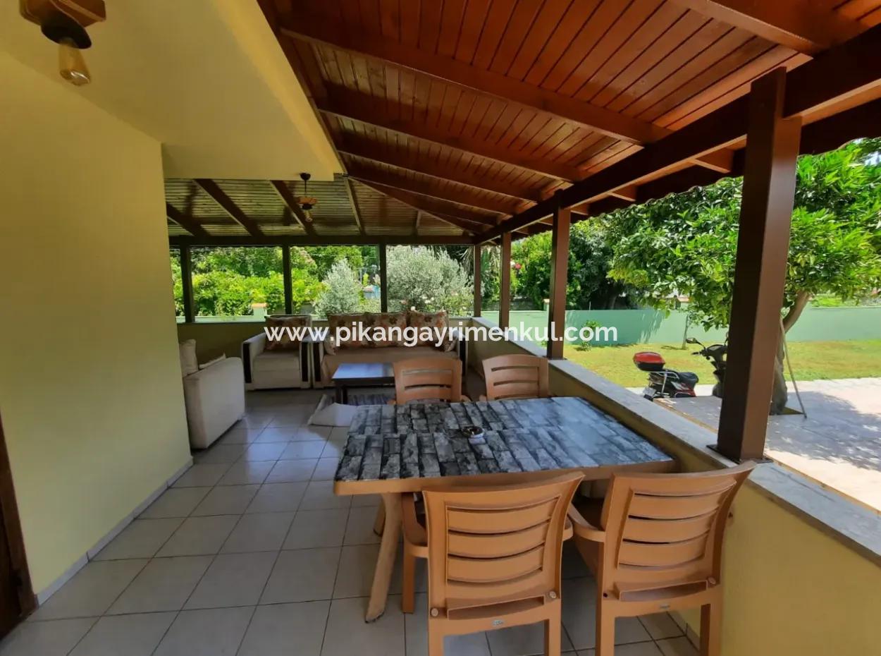 Muğla Dalyanda Yüzme Havuzlu Eşyalı Daire Yıllık Kiralık