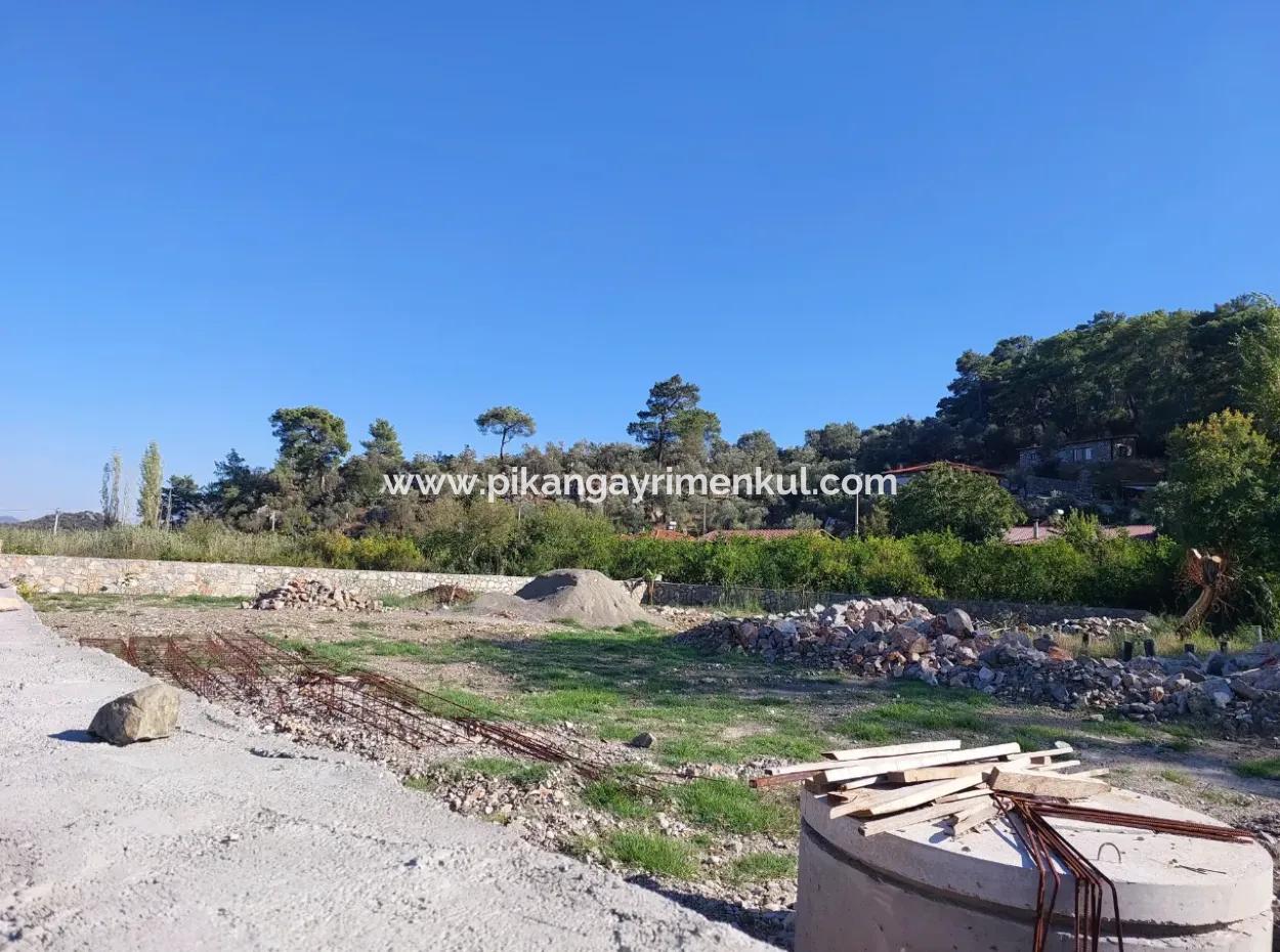 Ortaca Mergenlide Dağ Kenarında ,1 400 M2 İmarlı Arsa Satılık