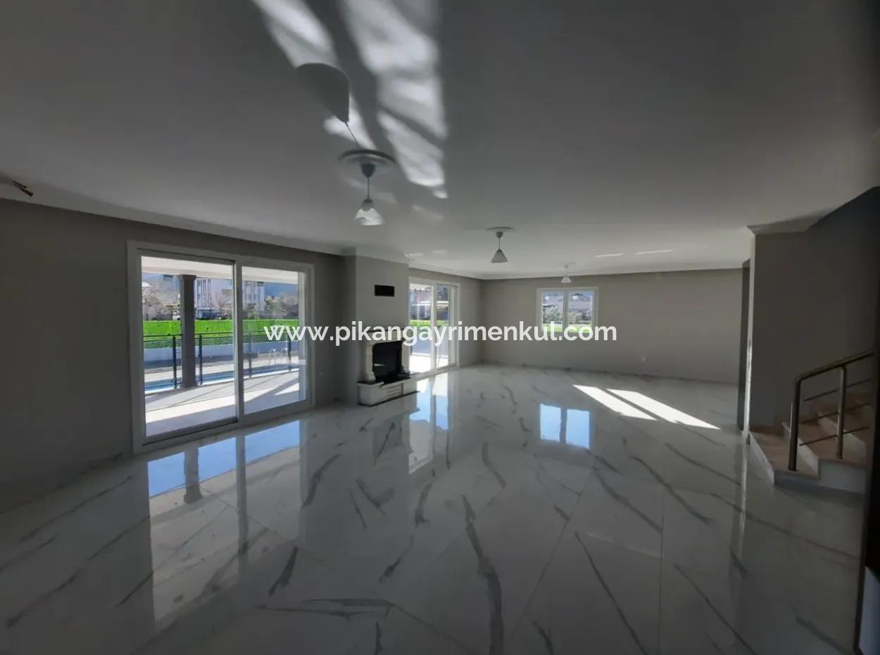 Ortaca Çaylıda Lüks 4+1 Müstakil Villa Satılık