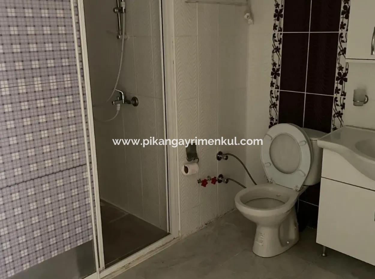 Ortaca Merkezde Satılık 3+1 165M2 Kaloriferli Daire.