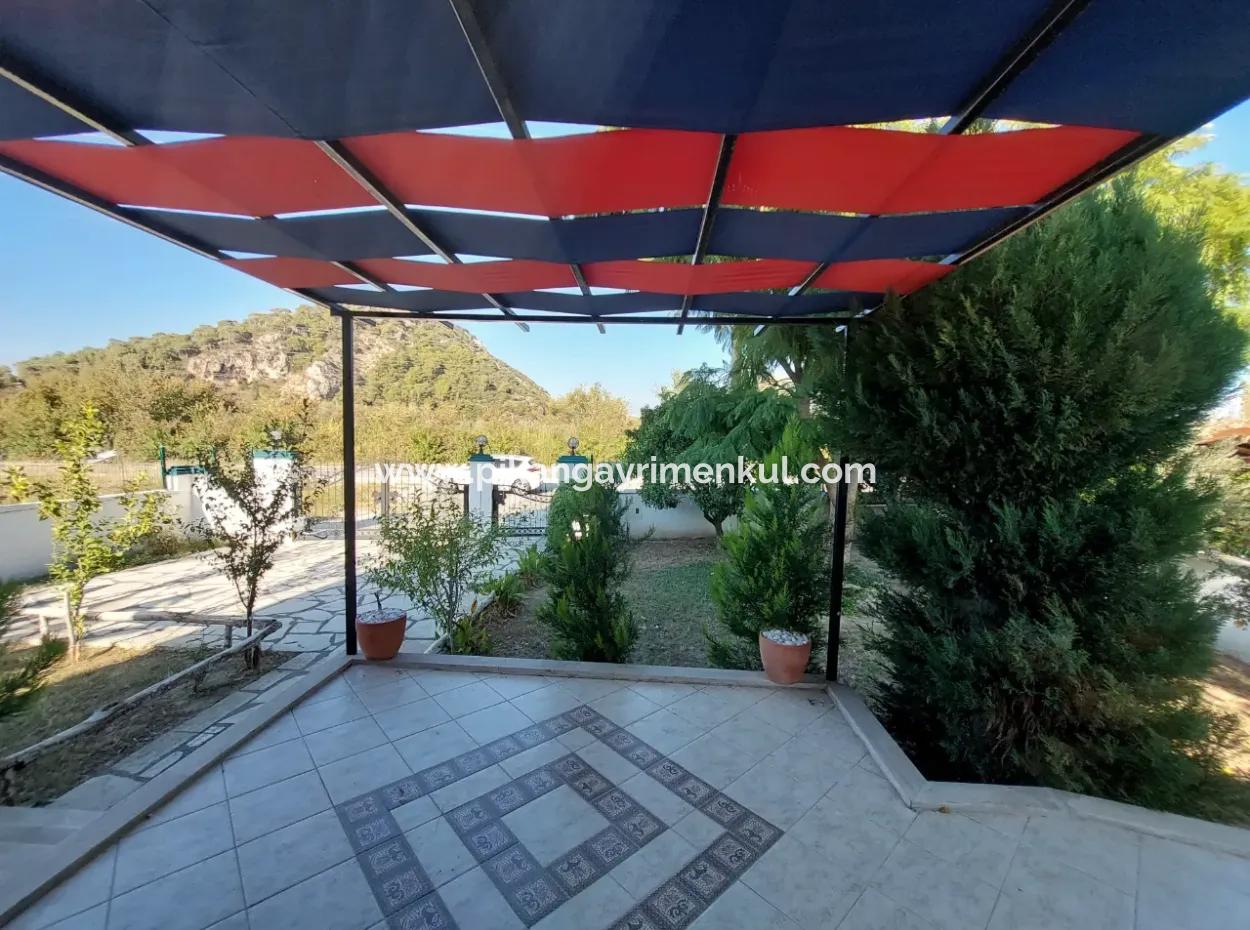 Muğla Dalyanda Satılık 566 M2 Arsada, 3+1 Müstakil Villa