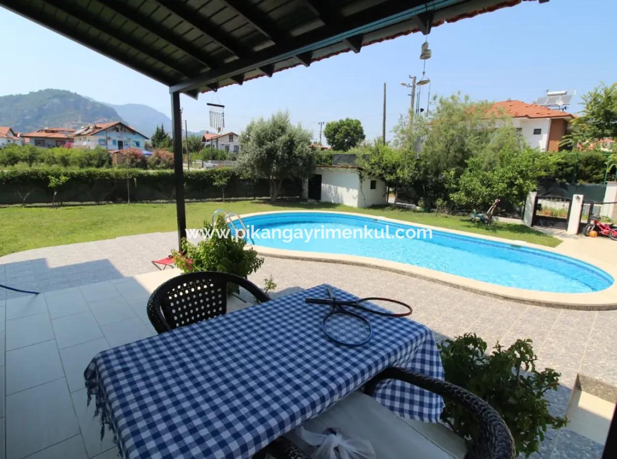 Dalyanda 500 M2 Müstakil Arsada Yüzme Havuzlu Eşyalı, Depreme Dayanıklı 4+1 Dubleks Satılık