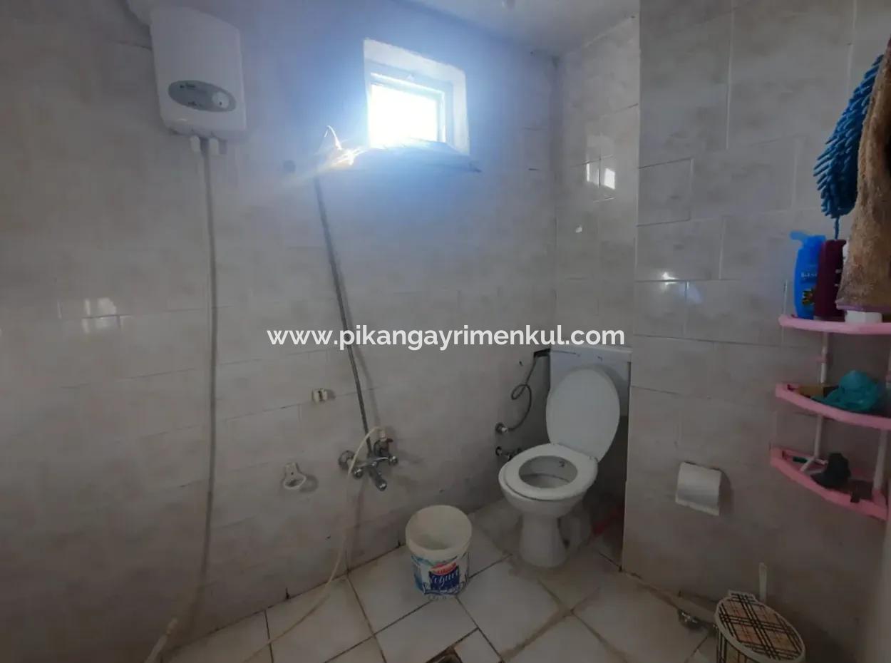 Dalamanda 1 500 M2 Arazide Satılık Müstakil Köy Evi