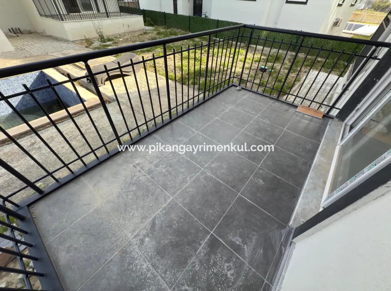 Ortaca Merkeze Yakın Havuzlu Sitede 1+1 Geniş Sıfır Daire Satılık.