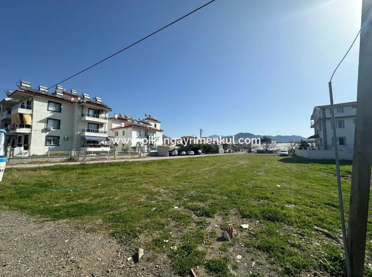 Karaburunda 402M2+404M2 3 Kat İmarlı Arsalar Satılı​k