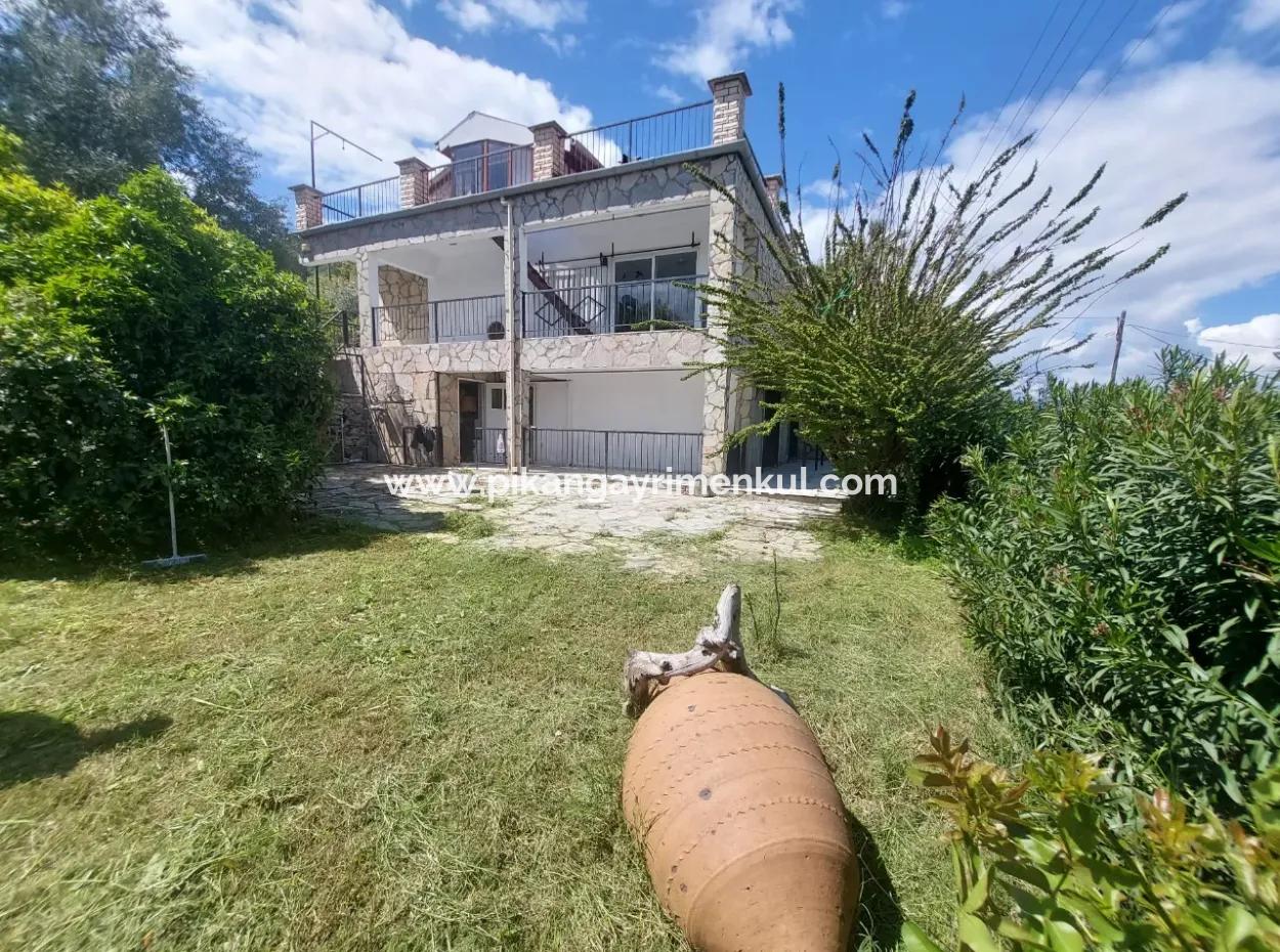 Muğla Dalyanda 400 M2 Müstakil Arsada Göl Ve Doga Manzaralı Mesken Satılık