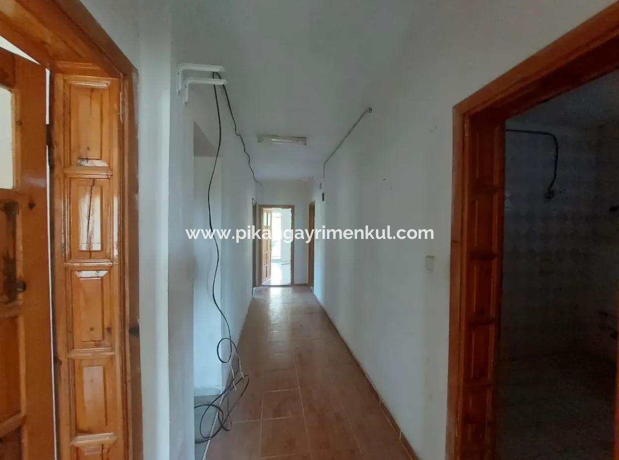 Ortaca Cumhuriyetde 508 M2  İmarlı Arsa Ve Müstakil Ev Satılık