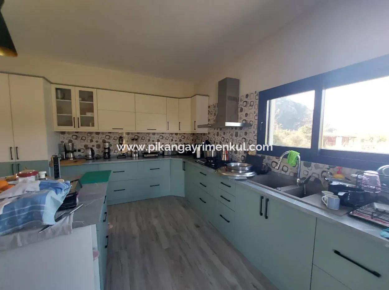 Ortaca Okçular Dağ Ve Doğa Manzaralı  2.000 M2 Arsada, 4+1 200 M2 Müstakil Ev Satılık