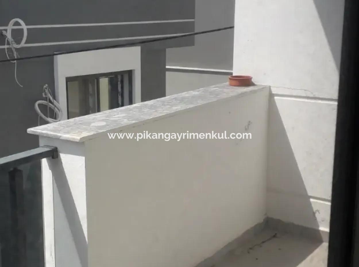 İzmir Çeşme Sakaryada  2+1 Satılık Veya Takas Daire.