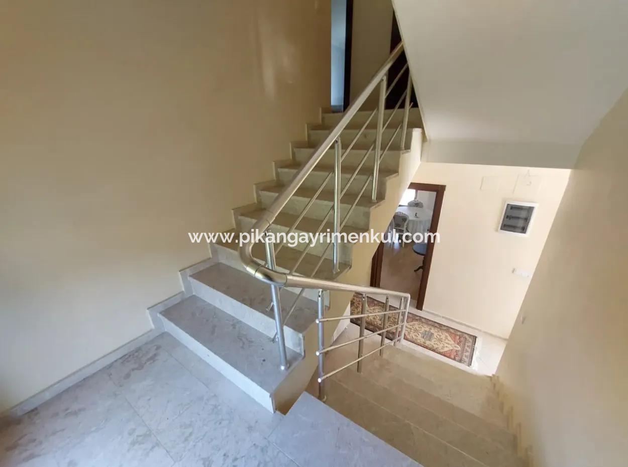 Mugla Dalyanda 7 500 M2 Nar Bahçesinde 5+1 Yüzme Havuzlu Lüks Tripleks Satılık