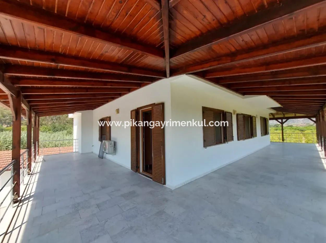 Mugla Dalyanda 7 500 M2 Nar Bahçesinde 5+1 Yüzme Havuzlu Lüks Tripleks Satılık