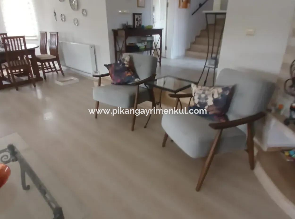 Dalaman Merkezde 780 M2 Arsa Da Havuzlu 3+1 Dubleks Villa Satılık