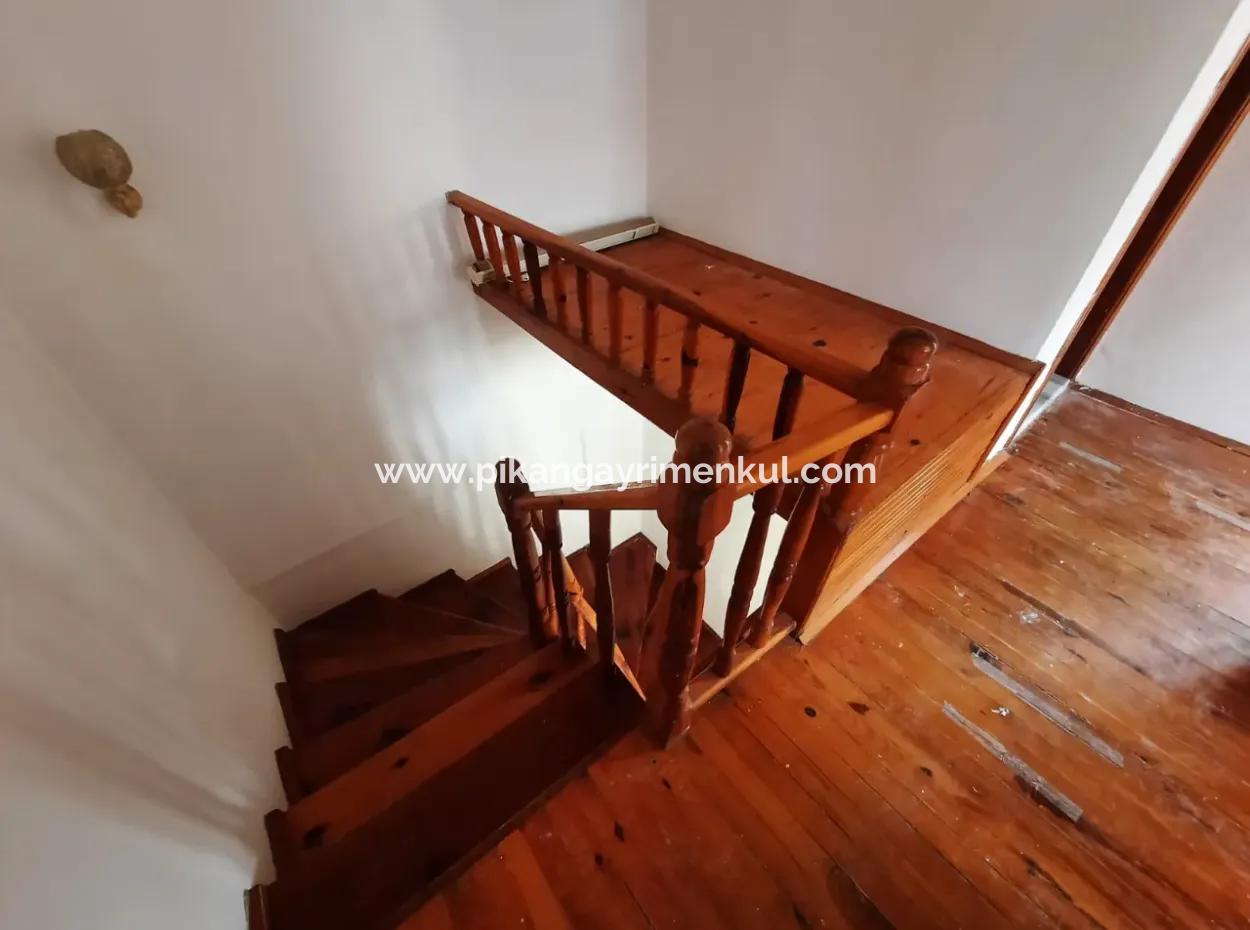 Muğla Ortaca Dalyan’da Yüzme Havuzlu 3+1, Ve  1+1 Eşyasız Villa Kiralık