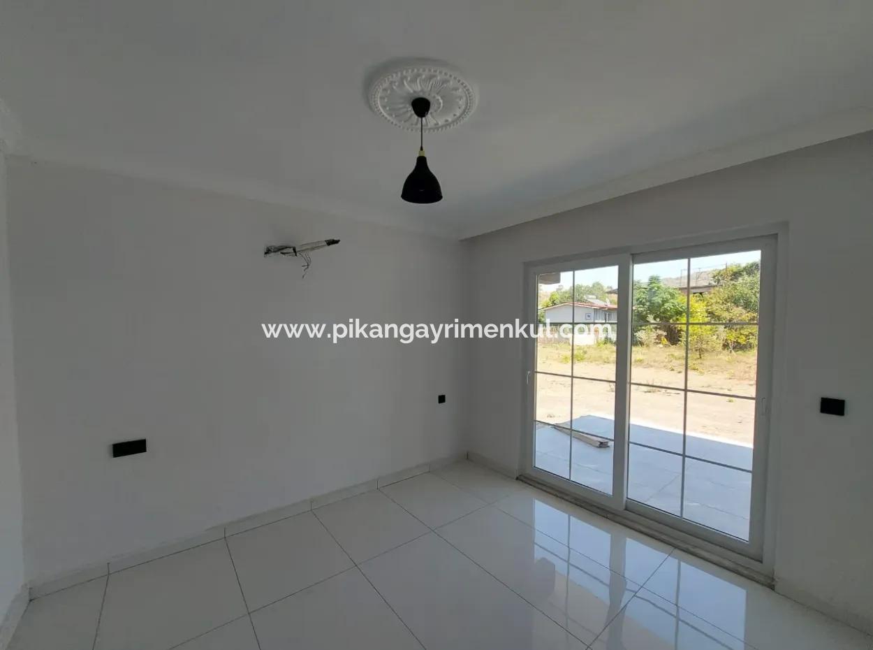 Muğla Ortaca Eskiköy’de  Doğanın Ortasında Huzurlu Bir Yaşam İçin İdeal 2+1 Tek Katlı Ev Kiralık.