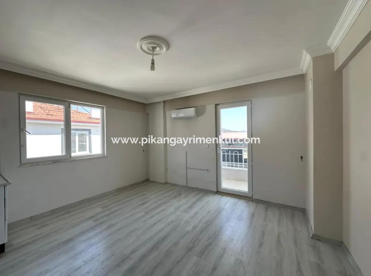 Muğla Ortaca Cumhuriyet De 1+1 Daire Satılık.