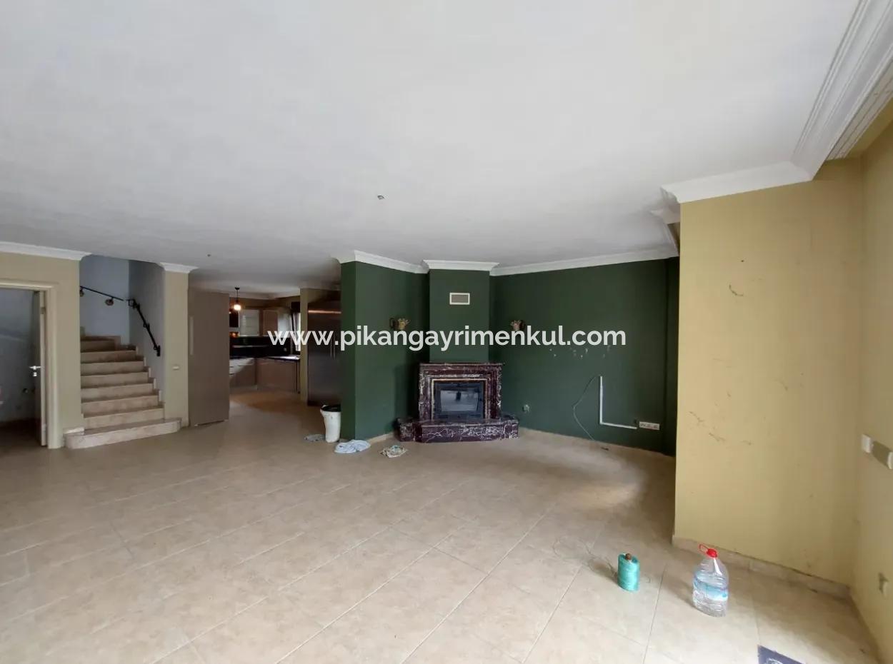 Muğla Dalyan’da Turizm Yatırımına Uygun 3.500 M² Arazide Evler Satılık