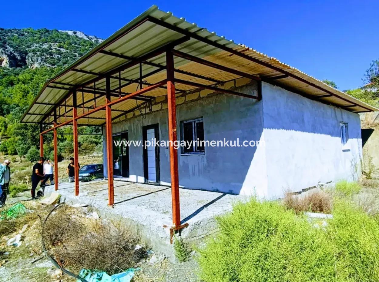 Ortaca Gökbel De  763 M2 Arazide, Kaba İnşaat 1+1 Prefabrik Ev Satılık