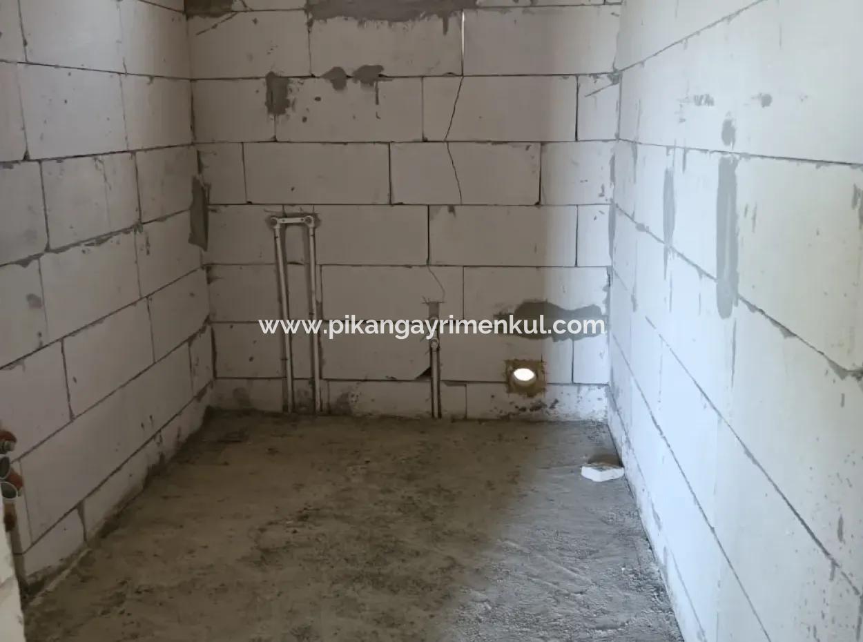 Ortaca Gökbel De  763 M2 Arazide, Kaba İnşaat 1+1 Prefabrik Ev Satılık