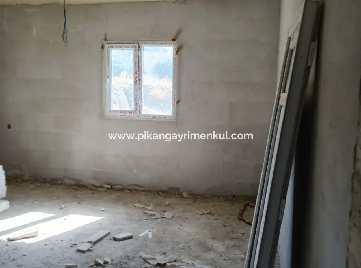 Ortaca Gökbel De  763 M2 Arazide, Kaba İnşaat 1+1 Prefabrik Ev Satılık