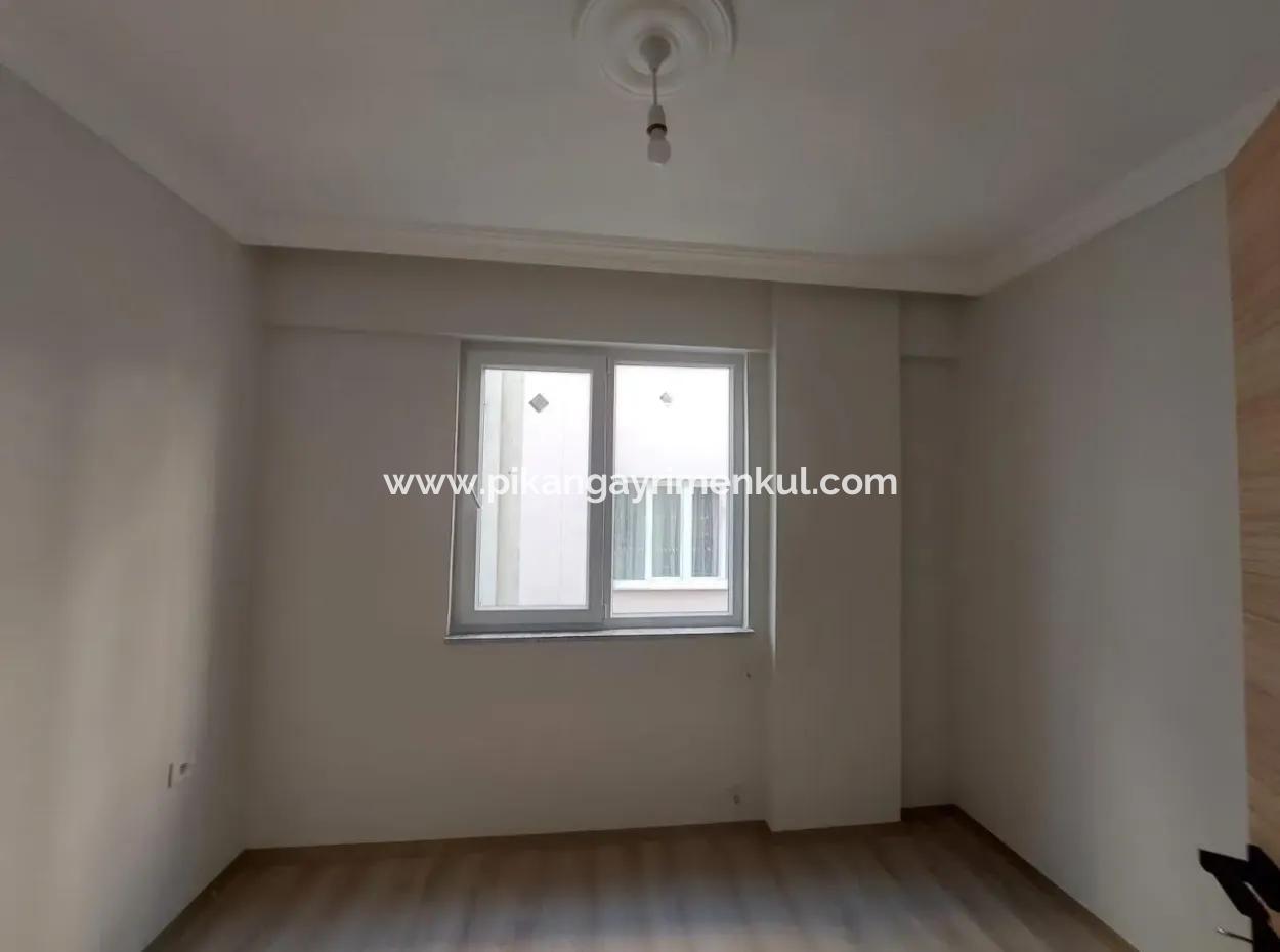 Ortaca Merkezde 75 M2 Sıfır 2+1 Dükkan Üstü Daire Satılık