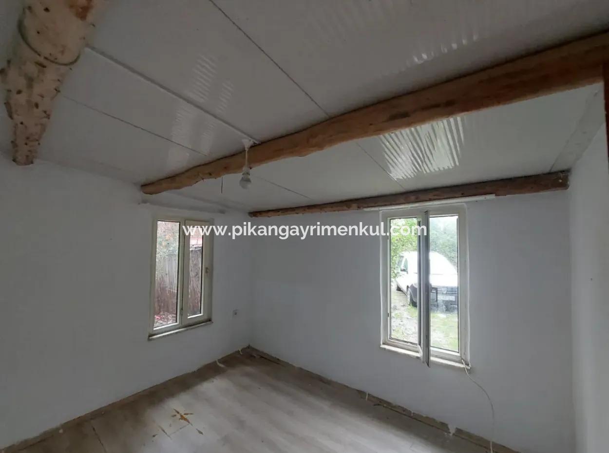 Muğla Ortaca Okçularda Eşyasız Kiralık 2+1 Bahçeli Köy Evi