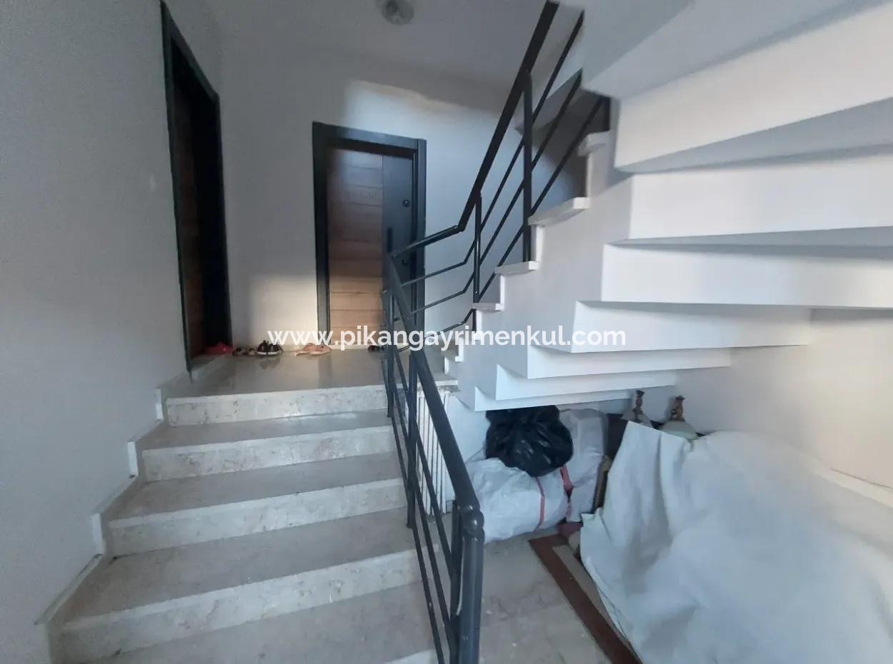 Ortaca Marmarlıda Bahçeli 150 M2, 3+1 Üst Kat Eşyasız Daire Kiralık