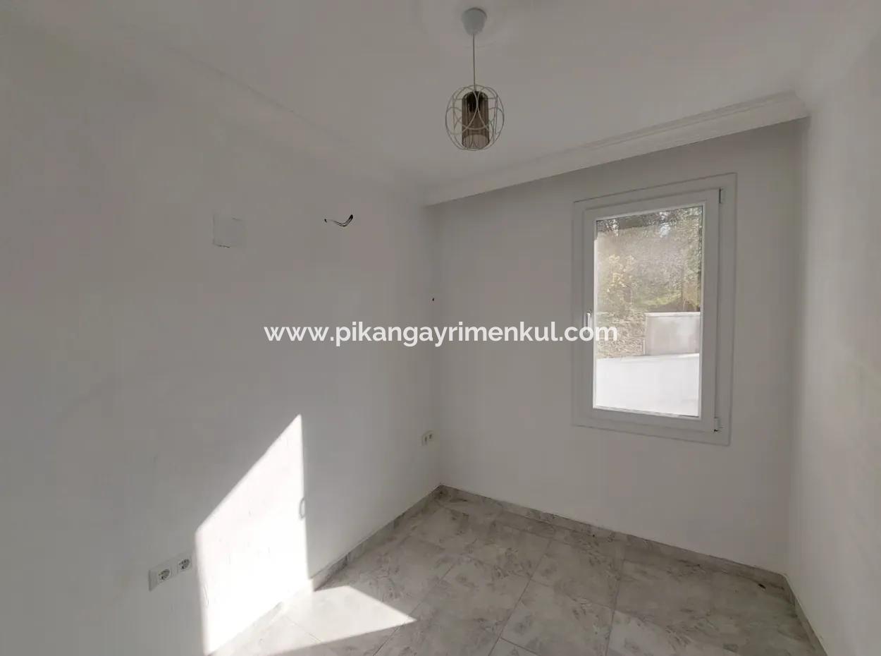 Muğla Dalyan Gökbel De Deniz Manzaralı 2 Müstakil Daire Kiralık