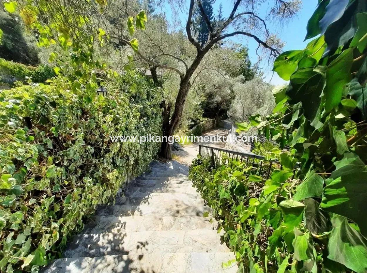 Fethiye Faralyada Deniz Manzaralı, Tam Donanımlı Ve Belgeli Satılık Doğal Ve Taştan Butik Otel