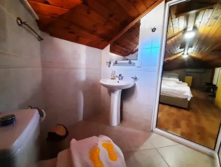 Muğla Dalyanda 10 Kişilik Özel Yüzme Havuzlu Villada Tatil