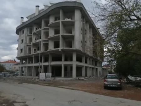 Muğla Dalaman Merkezde 900 M2 Sıfır İşyeri Satılık