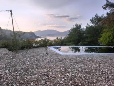 Muğla Ortaca Gökbelde Ful Deniz Ve Göl Manzaralı Otel Satılık