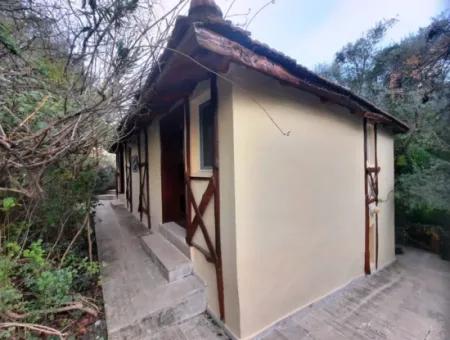 Muğla Ortaca Gökbelde Ful Deniz Ve Göl Manzaralı Otel Satılık