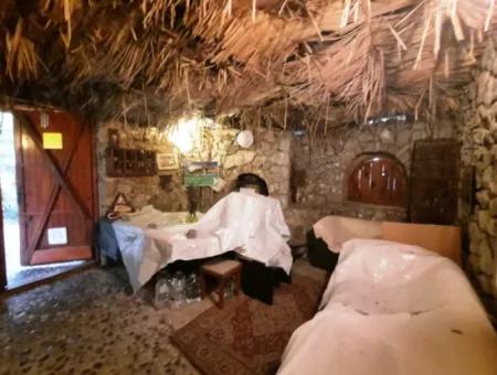 Muğla Ortaca Gökbelde Ful Deniz Ve Göl Manzaralı Otel Satılık