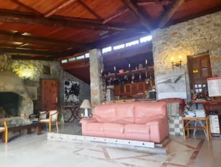 Muğla Ortaca Gökbelde Ful Deniz Ve Göl Manzaralı Otel Satılık