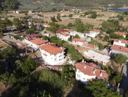 Köyceğiz Ekincik Te Satılık Deniz Manzaralı 748 M2 Müstakil Arsada 170 M2, 3+1 Villa